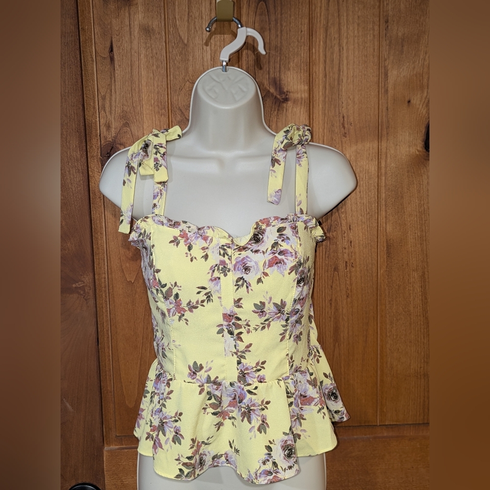 Sofia Vergara Yellow Peplum Tank Top